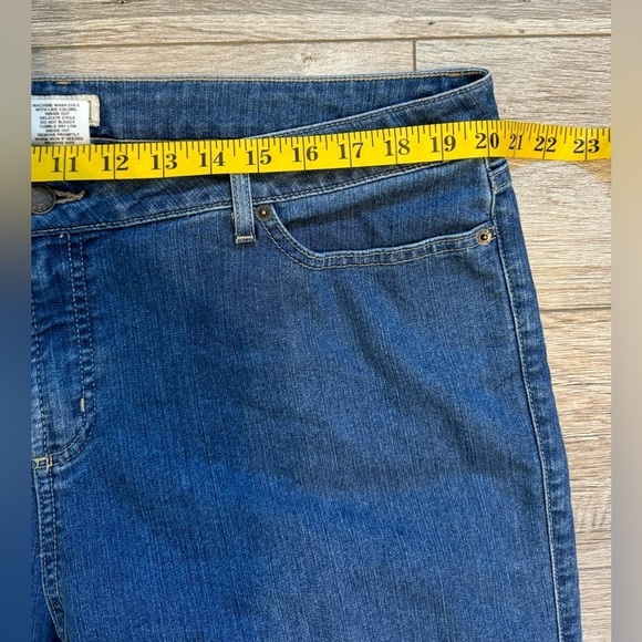 L.L.Bean Women’s straight Leg 5 Pocket Denim Jeans Size‎ 20 P - Picture 5 of 7